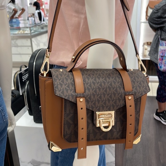 MICHAEL KORS MANHATTAN MEDIUM TOP HANDLE SCHOOL SATCHEL CROSSBODY BAG BROWN
NWT - Picture 15 of 16